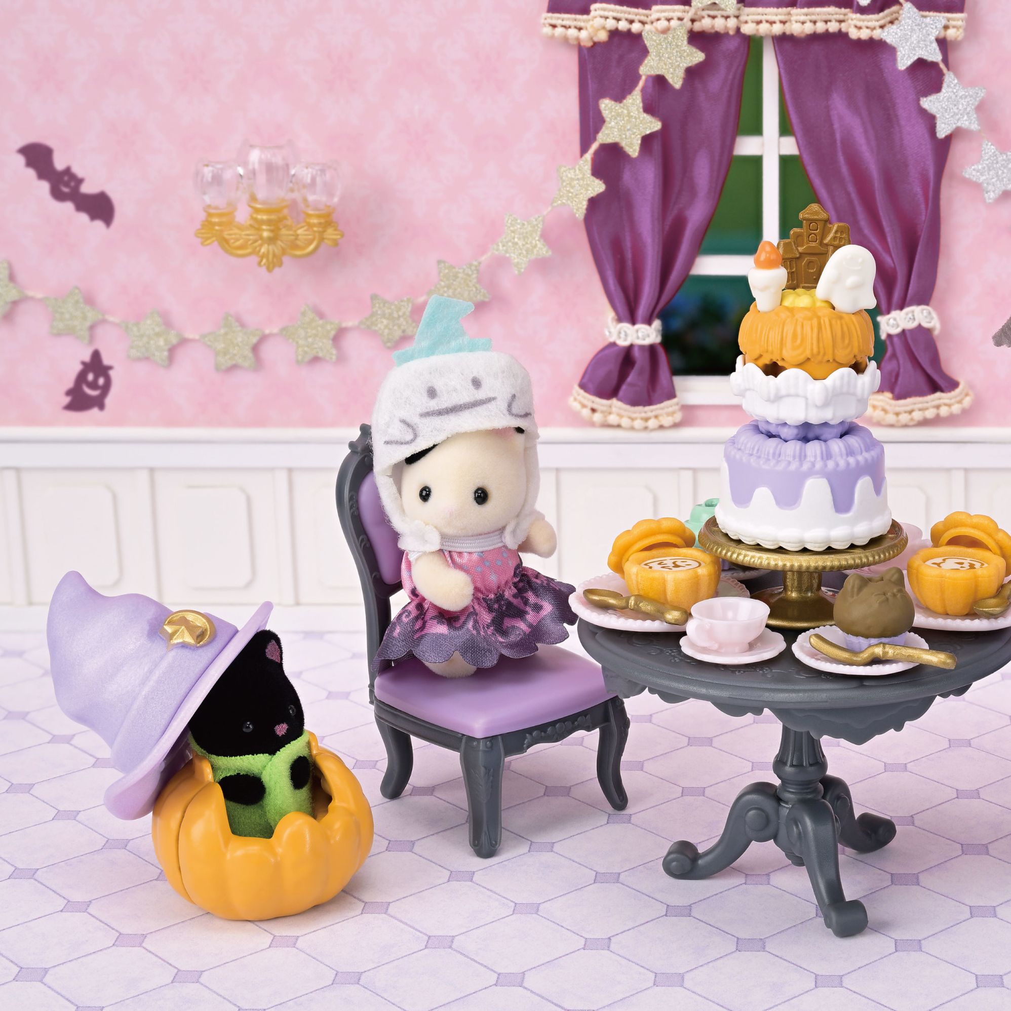 Calico Critters Halloween Surprise Party Set - Image 3